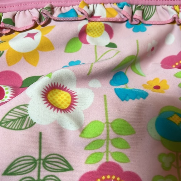 12M swimsuit and rash guard - Picture 6 of 8